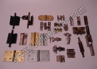 Dobradiças para móveis