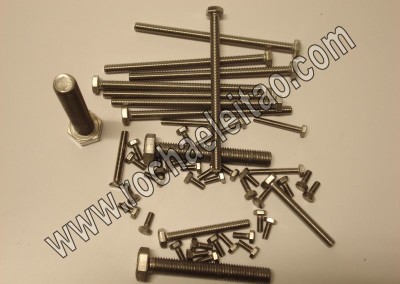 Parafusos em Aço Inox